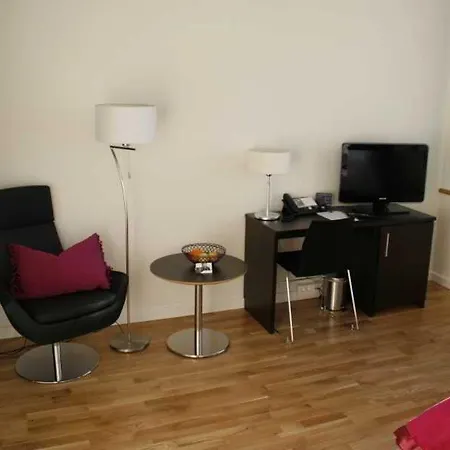 Montebello 3*